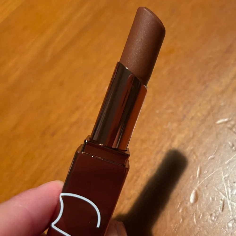 NARS Afterglow Lip Balm Laguna